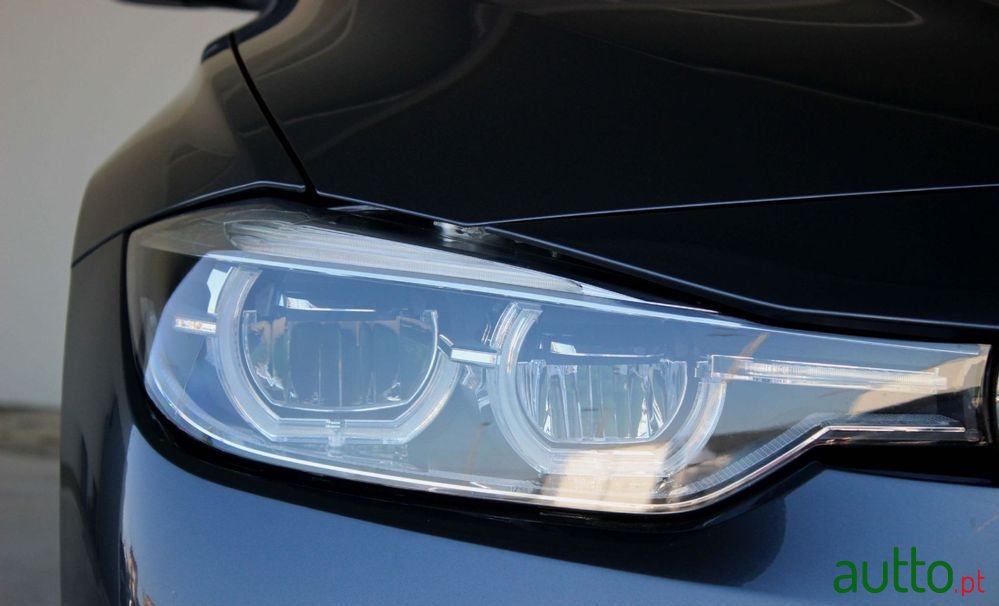 2018' BMW Série 3 photo #5