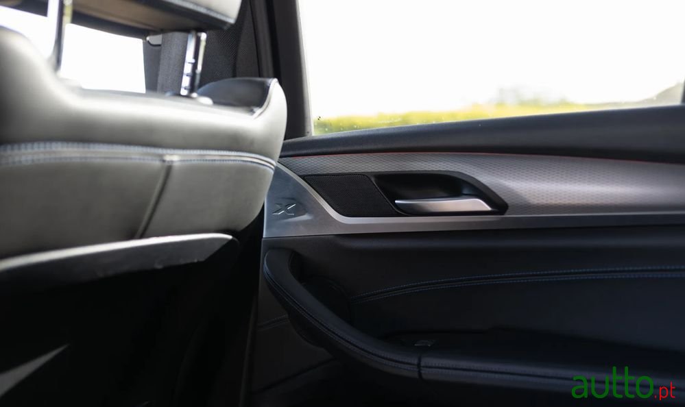 2020' BMW Série X 30 E photo #2