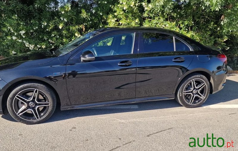 2021' Mercedes-Benz A 250 E Amg Line photo #5