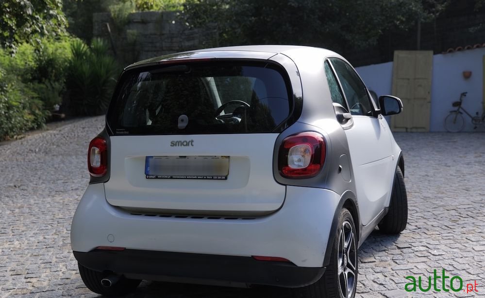2016' Smart Fortwo photo #2