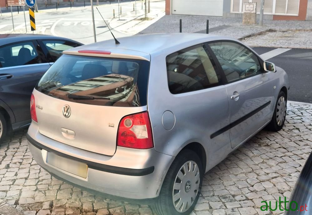 2003' Volkswagen Polo photo #6