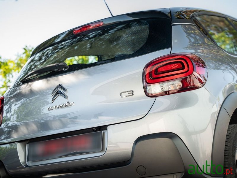 2020' Citroen C3 1.2 Puretech Shine Eat6 photo #6