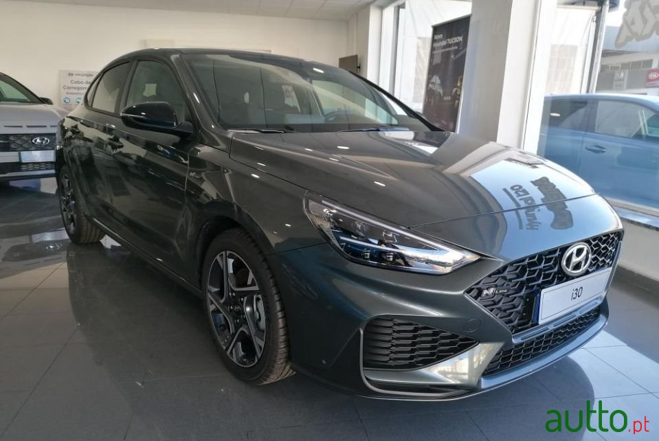 2021' Hyundai i30 Fastback photo #1