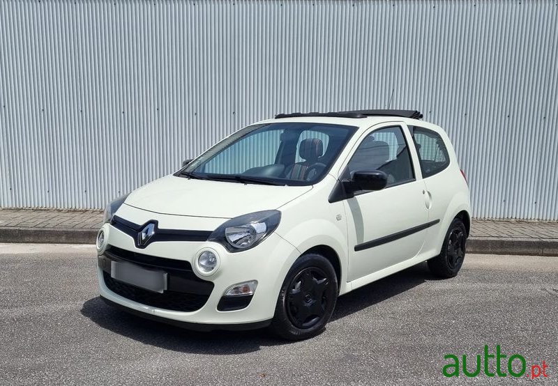 2012' Renault Twingo photo #2