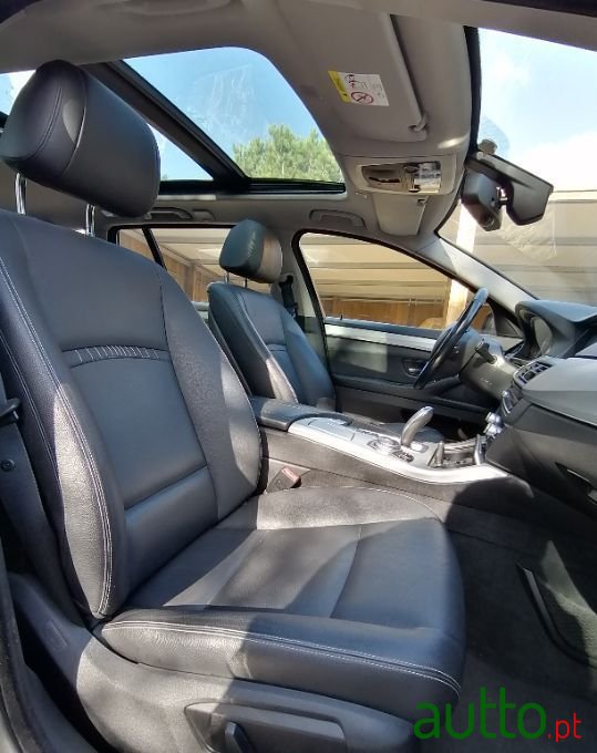 2014' BMW 520 photo #4