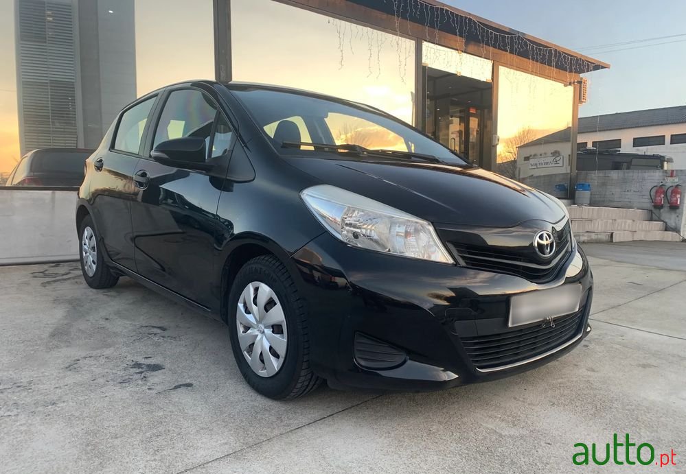 2011' Toyota Yaris 1.4 D-4D photo #1