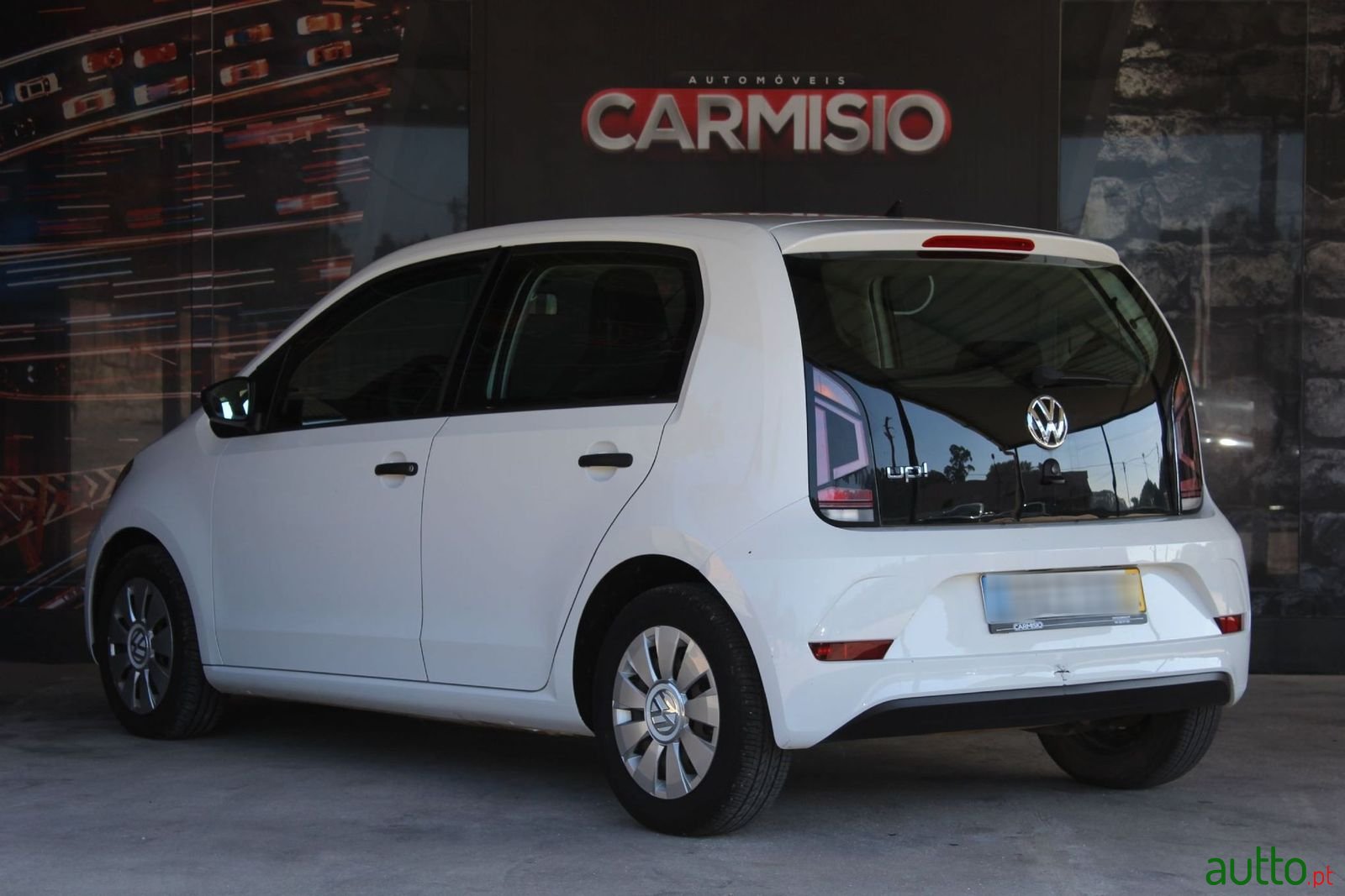 2017' Volkswagen Up photo #5