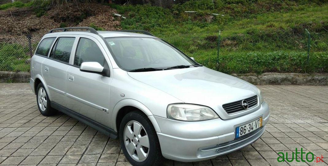 2003' Opel Astra Caravan photo #2