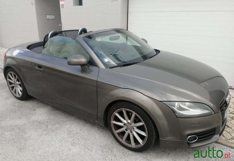 2011' Audi TT photo #5