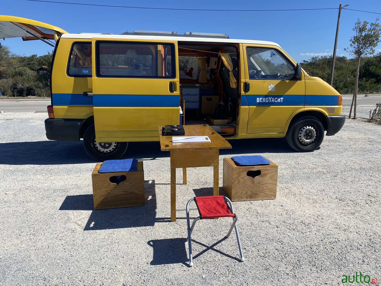 1996' Volkswagen T4 Campervan photo #1