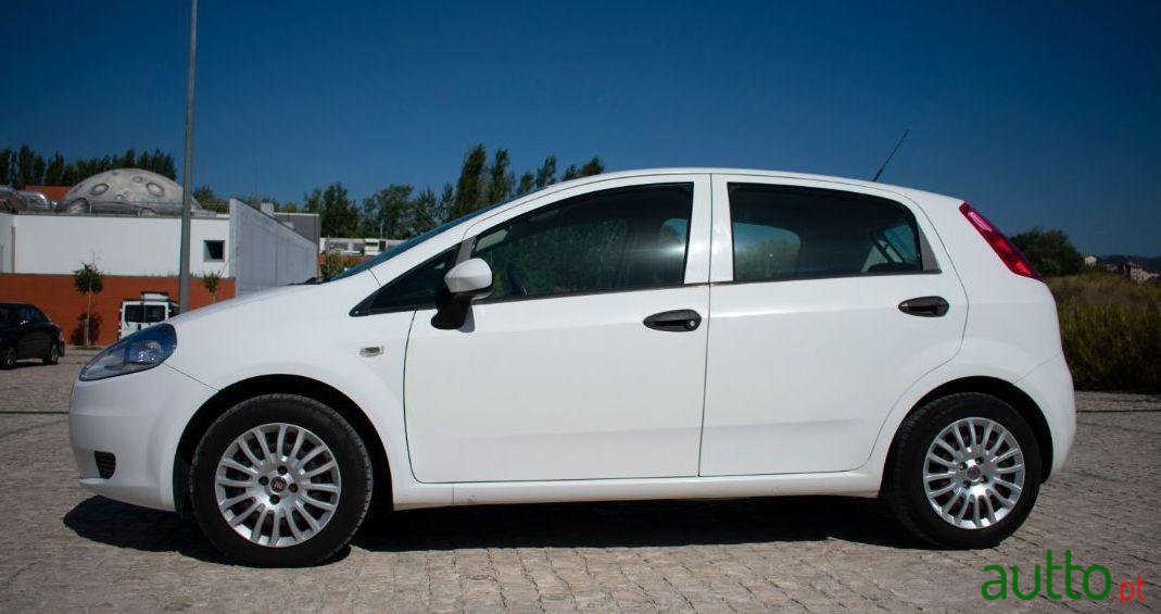 2008' Fiat Grande Punto photo #3