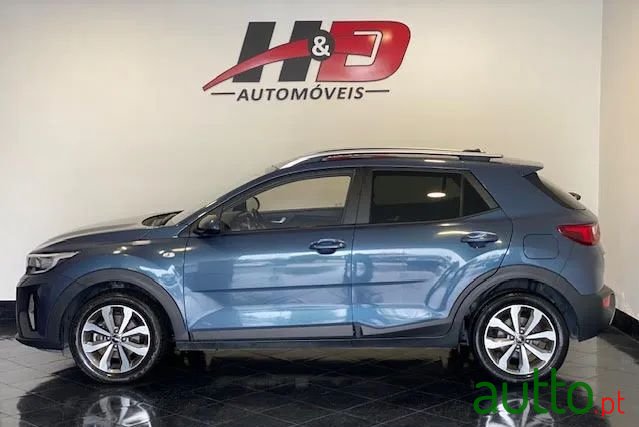 2022' Kia Stonic 1.2 Dynamic photo #2