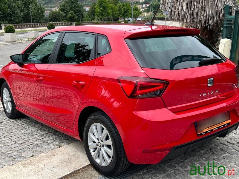 2020' SEAT Ibiza 1.0 Tgi S&S Style photo #4