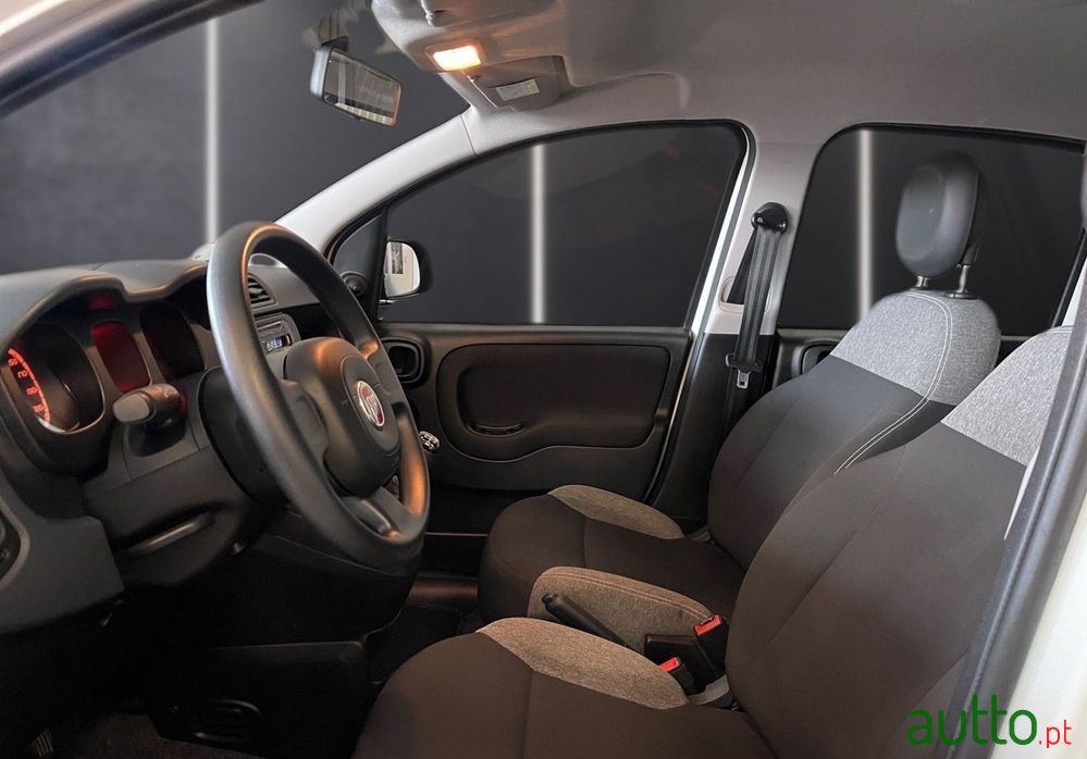 2021' Fiat Panda 1.0 Hybrid photo #5