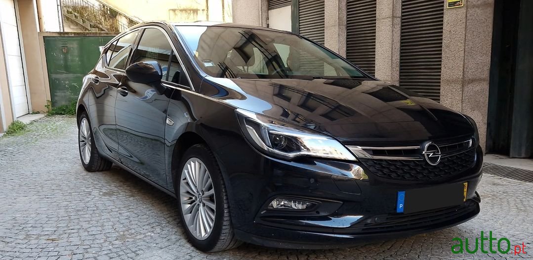 2016' Opel Astra photo #1