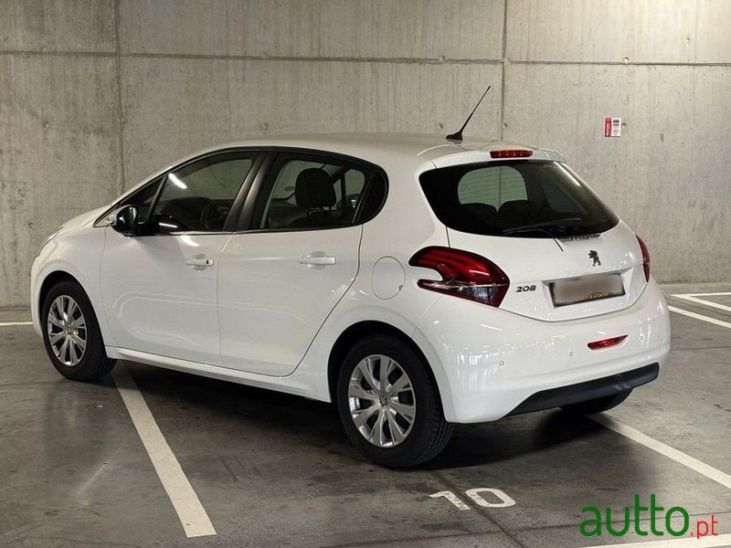 2019' Peugeot 208 photo #3
