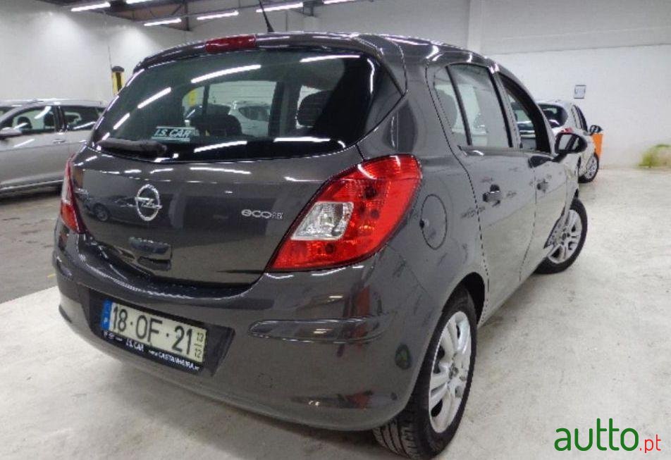 2013' Opel Corsa 1.3 Cdti Enjoy 88G photo #2