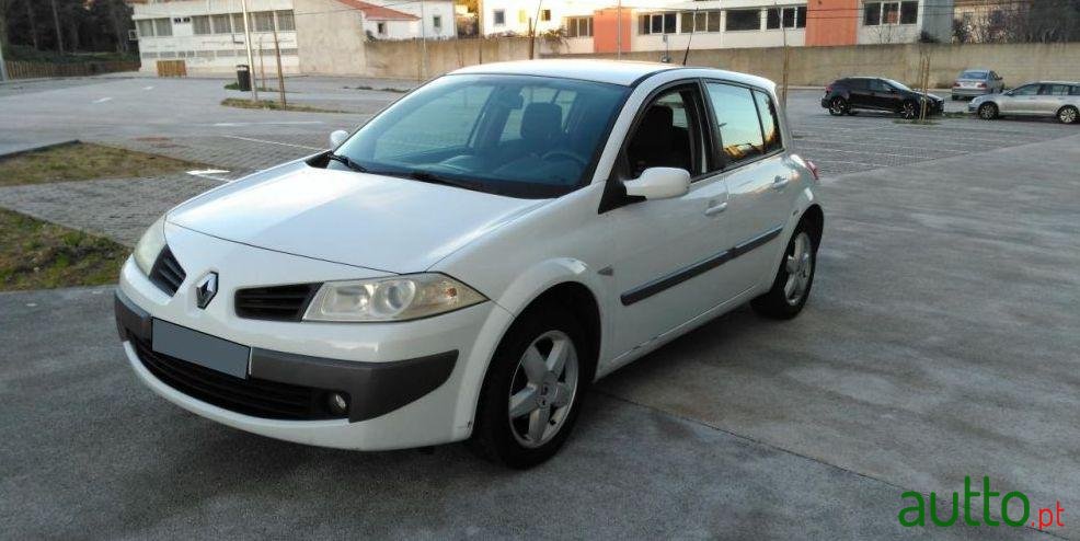 2007' Renault Megane photo #2