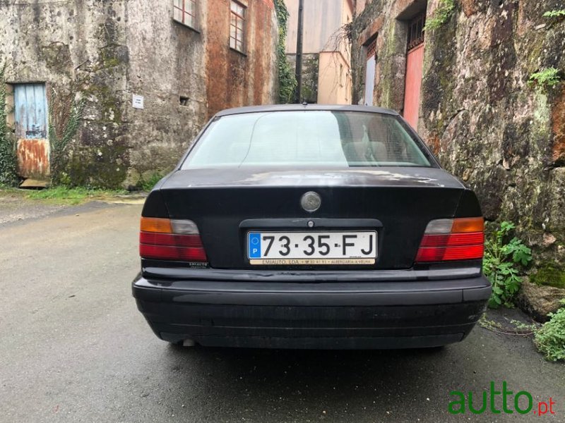 1995' BMW 318 photo #2