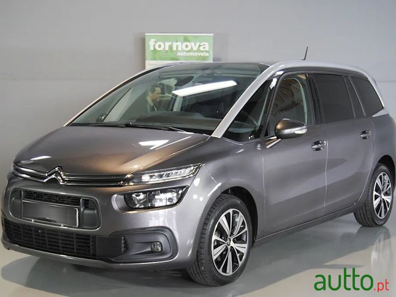 2018' Citroen C4 Grand Picasso photo #2