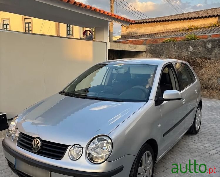 2002' Volkswagen Polo 1.2 Confortline photo #2