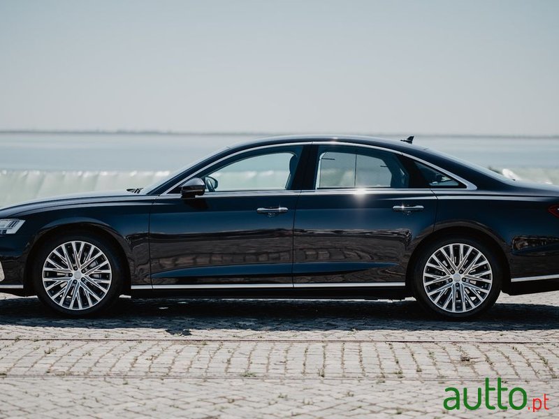 2020' Audi A8 photo #2