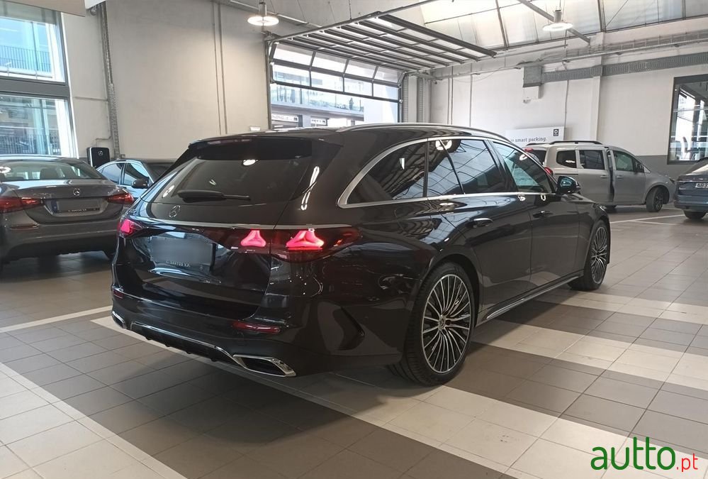 2024' Mercedes-Benz E 300 photo #5