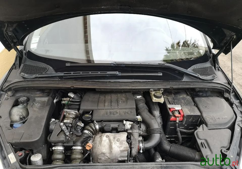 2008' Peugeot 307 Sw photo #6