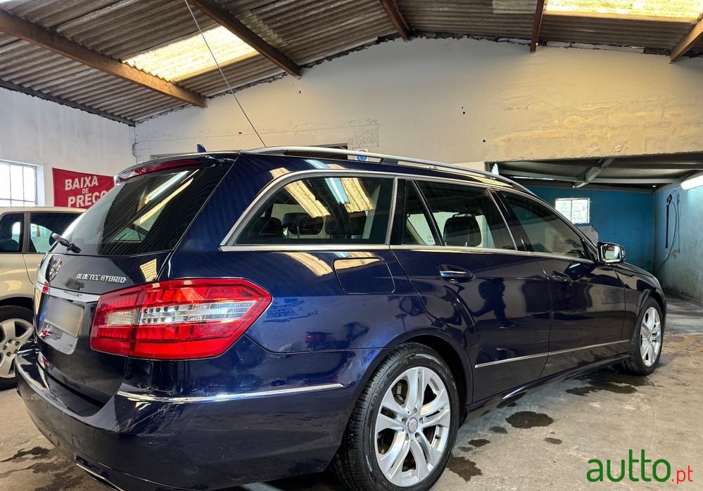 2013' Mercedes-Benz E 300 photo #4