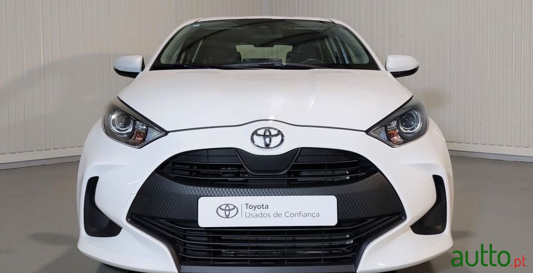2021' Toyota Yaris photo #5