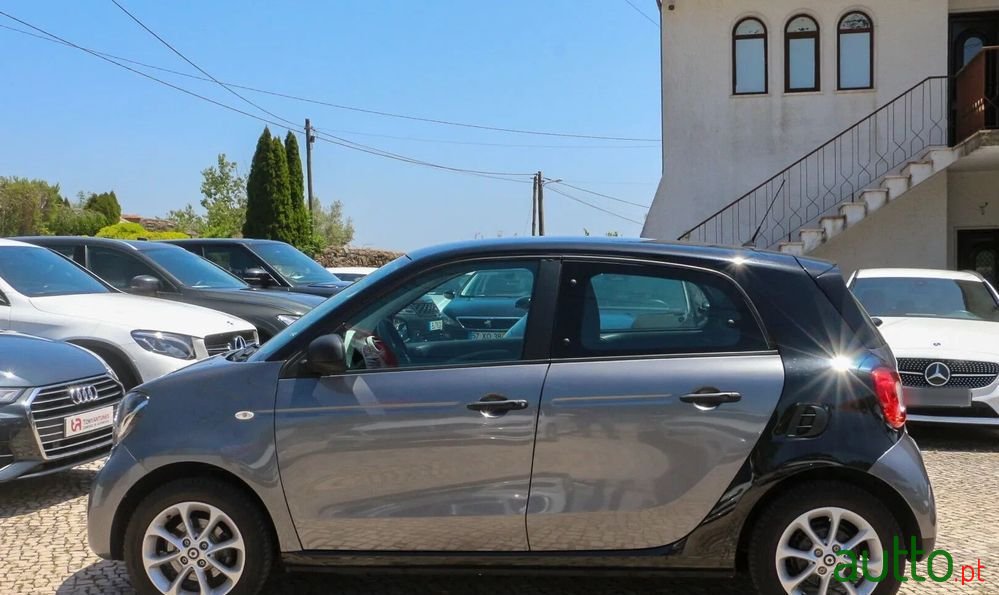 2017' Smart Forfour photo #5