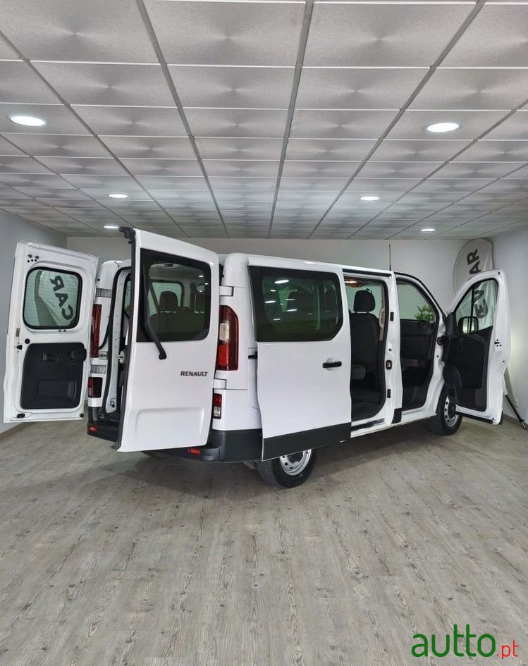 2020' Renault Trafic photo #6