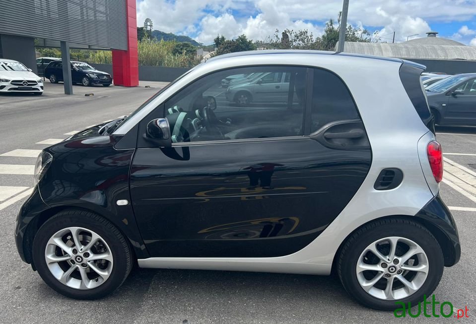 2014' Smart Fortwo photo #2