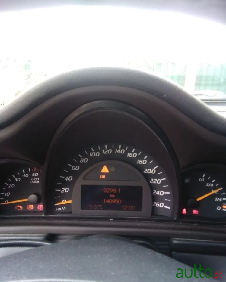 2003' Mercedes-Benz Classe C photo #6