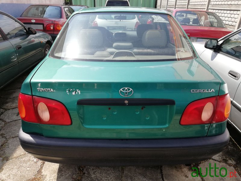 1998' Toyota Corolla photo #2