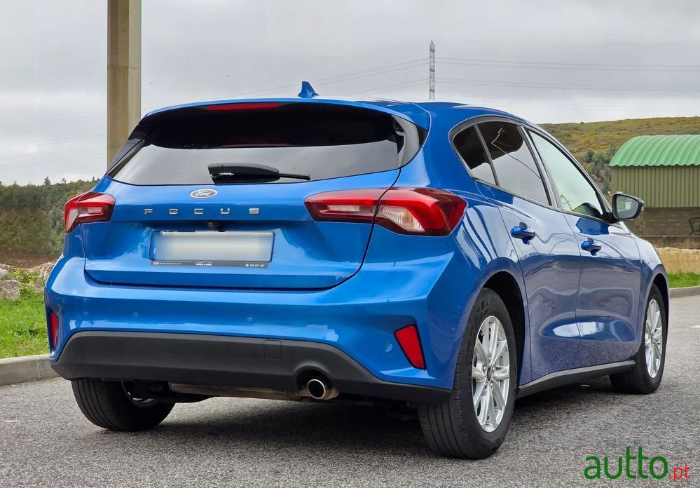 2022' Ford Focus photo #3