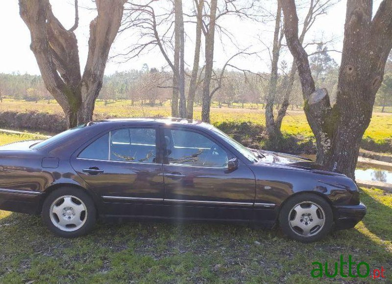 1997' Mercedes-Benz E-290 Td Avantgarde photo #4