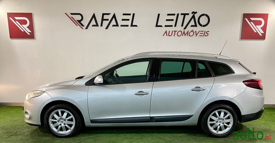 2009' Renault Megane Sport Tourer photo #6