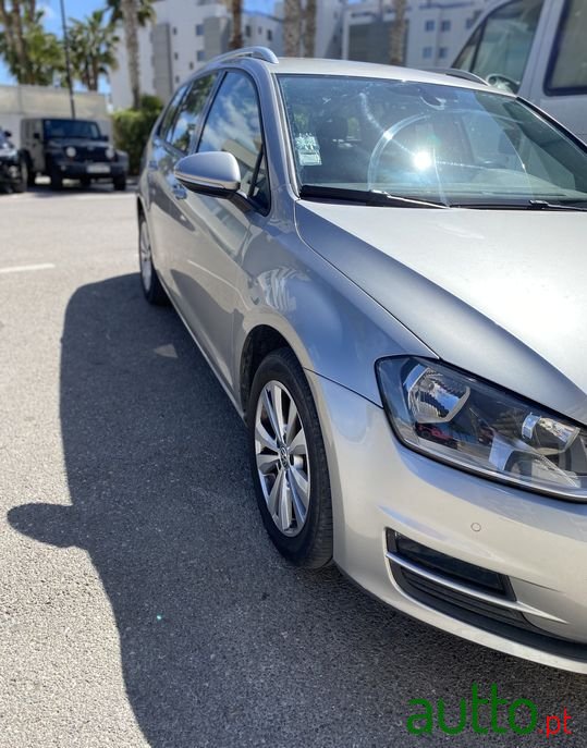 2015' Volkswagen Golf photo #6