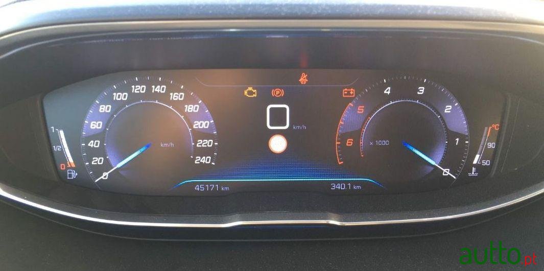 2016' Peugeot 3008 photo #2