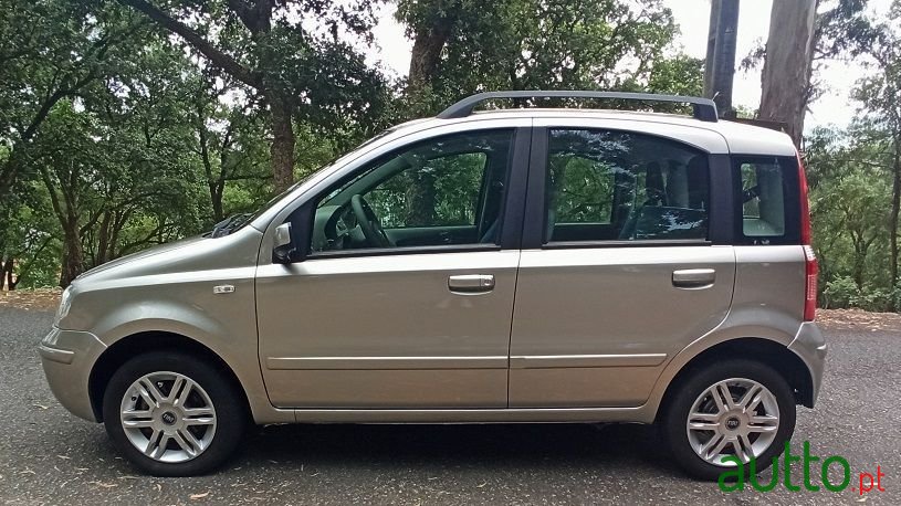 2005' Fiat Panda photo #3