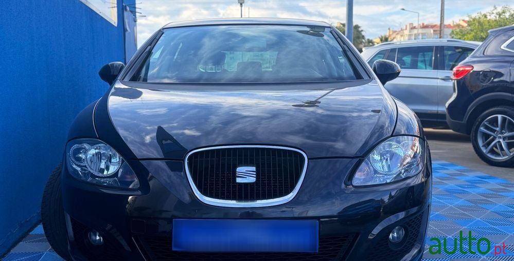 2010' SEAT Leon 1.6 Tdi Sport photo #2