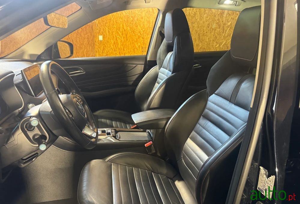 2022' MG EHS 1.5T-Gdi Luxury photo #5