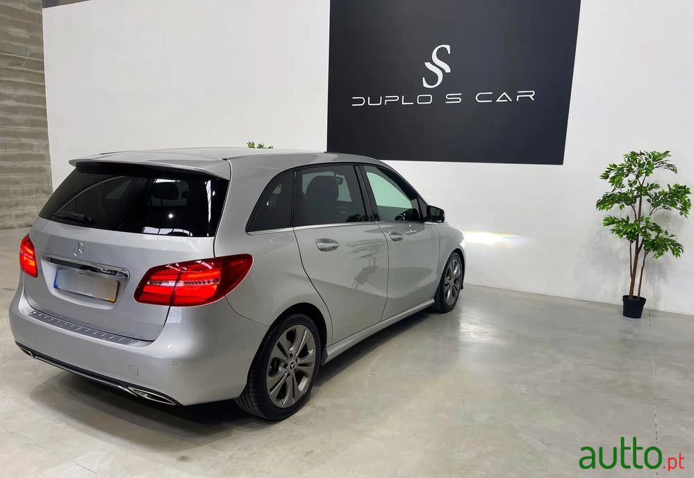 2018' Mercedes-Benz B 180 D Style photo #5