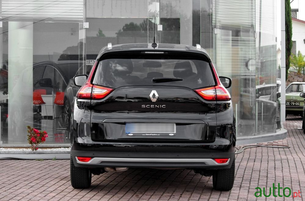 2020' Renault Grand Scenic photo #4