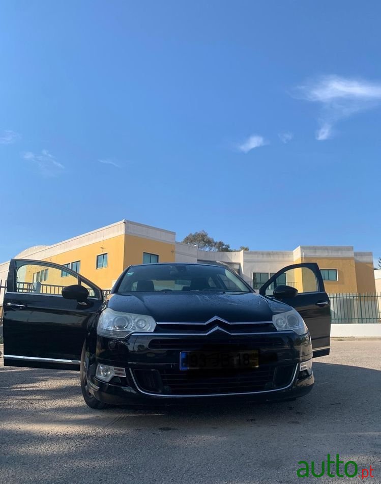 2010' Citroen C5 X 1.6 Hdi photo #1