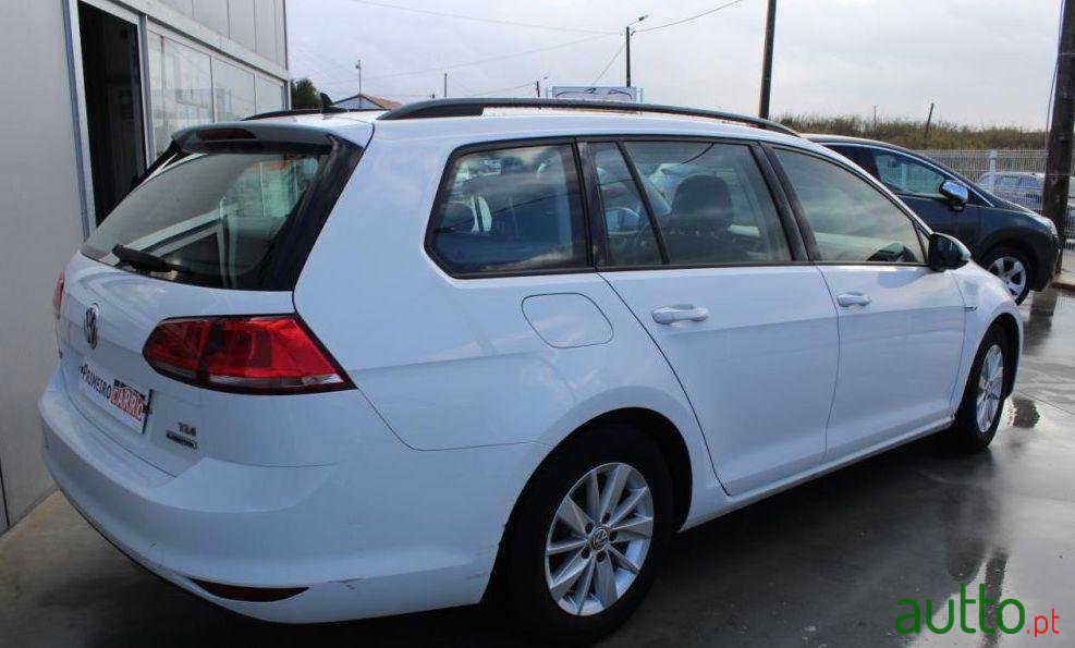 2014' Volkswagen Golf Variant photo #1