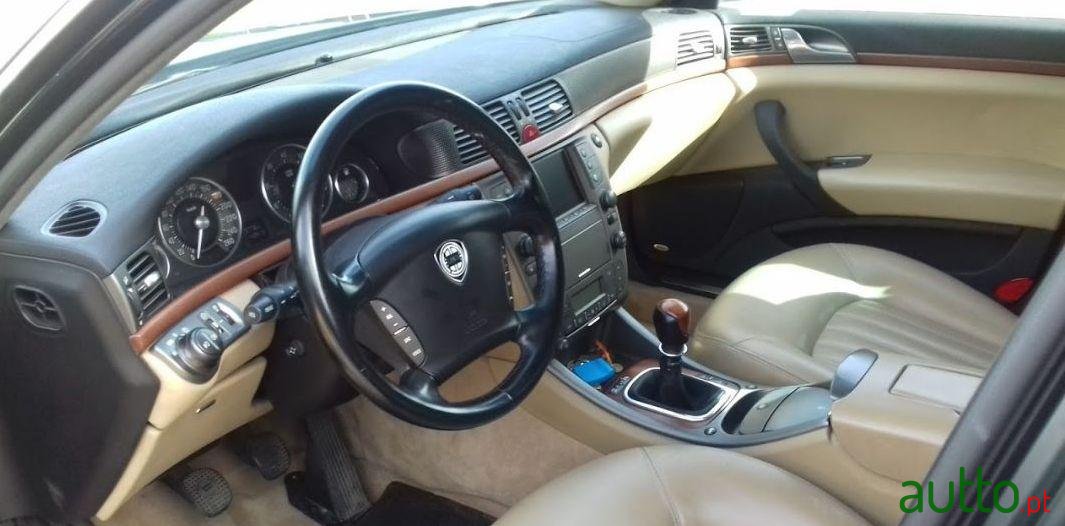 2004' Lancia Thesis photo #4