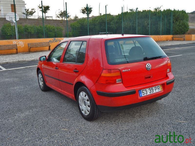 2000' Volkswagen Golf photo #6