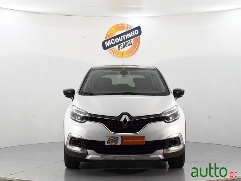 2019' Renault Captur photo #2